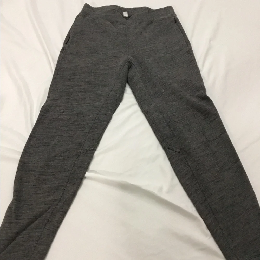 Lululemon jogger pants